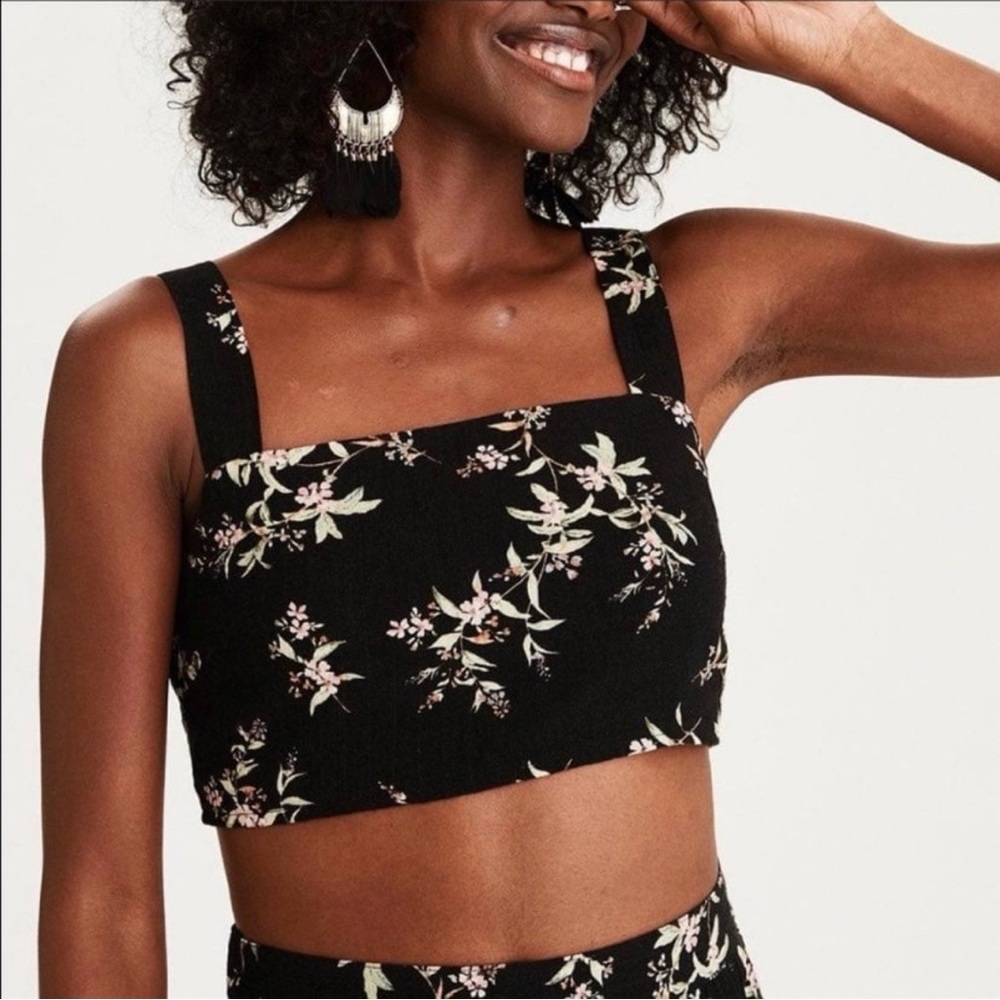 American Eagle Tie Back Floral Crop Tank Top